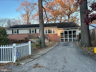 8043 Woodholme Cir, Pasadena, MD 21122