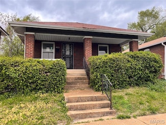 4313 Dardenne Dr, Saint Louis, MO 63120
