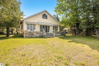 3615 Wakwing, Central Lake, MI 49622