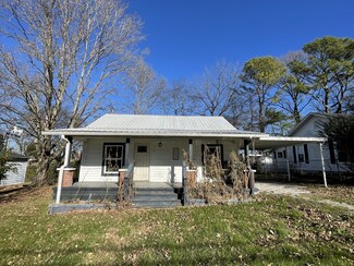 319 E 15th St, Columbia, TN 38401