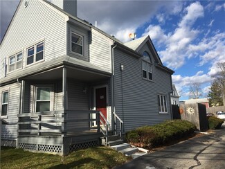 26 Grove St, Pawtucket, RI 02860