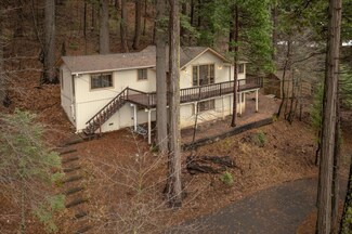 2033 Meadow Dr, Arnold, CA 95223