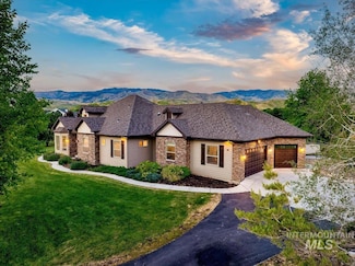 26 Hill Creek Rd, Horseshoe Bend, ID 83629