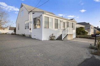 212 Ocean Blvd, Seabrook, NH 03874