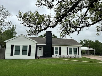 603 S Mccarty Ave, Eagle Lake, TX 77434