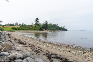 651 N Shore Rd, North Haven, ME 04853