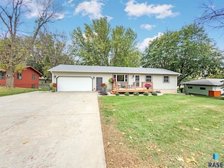 209 E 5th St, Crooks, SD 57020