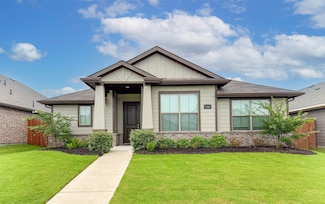 2846 Hudson Dr, Heartland, TX 75126