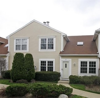 511 Le Parc Cir Unit 105, Buffalo Grove, IL 60089