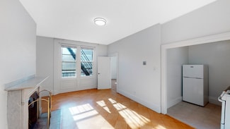 397 Beacon St Unit 3R, Boston, MA 02116