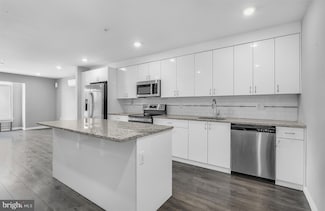1447 N 8th St Unit 2, Philadelphia, PA 19122