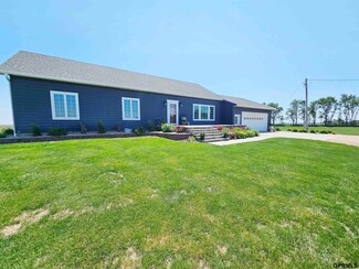 31020 Road L County Rd, Clay Center, NE 68933