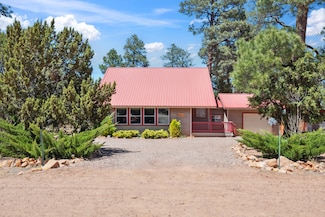 1980 Pine Cone Cir, Overgaard, AZ 85933