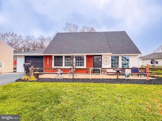 19 Cobalt Ridge Dr N, Levittown, PA 19057