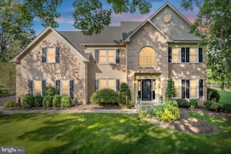 6 Windrose Cir, Doylestown, PA 18901