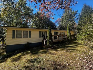 622 Moravian Mill Rd, Moravian Falls, NC 28654