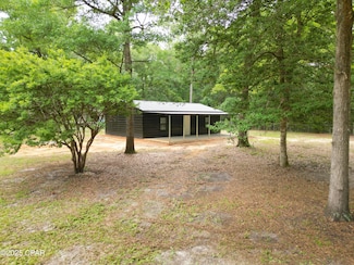 4934 Bluegill Way, Vernon, FL 32462