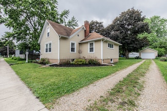 116 N 1st St, Princeton, IL 61356