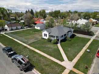 619 E Washington Ave, Riverton, WY 82501