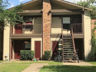 717 Wellesley Ct Unit D, College Station, TX 77840
