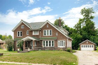 914 E Jefferson Blvd, South Bend, IN 46617