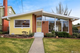 8302 Seward Park Ave S, Seattle, WA 98118