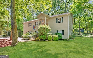 325 Springwood Dr, Clarkesville, GA 30523
