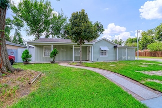 7557 Meadowview Dr, Houston, TX 77037