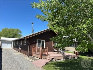 114 N Montana Ave, Absarokee, MT 59001