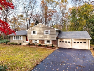 180 Malabar Dr, Westbrook, CT 06498