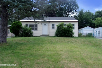 17 Jones Dr, Schenectady, NY 12309