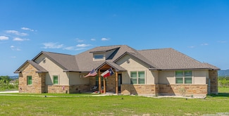 919 Pinto Canyon, Bandera, TX 78003