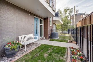 4626 Munger Ave Unit 202, Dallas, TX 75204
