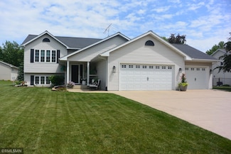 2106 Judd Ave N, Glencoe, MN 55336