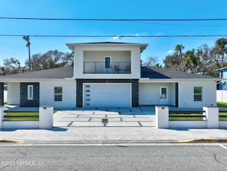 223 N Peninsula Dr, Daytona Beach, FL 32118