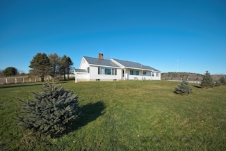 19 Branch Brook Rd, Thomaston, ME 04861