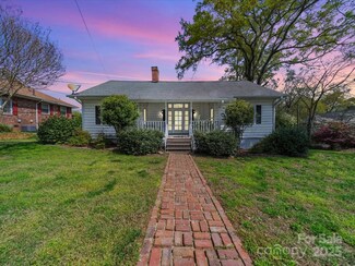 11 Tallassee St, Badin, NC 28009