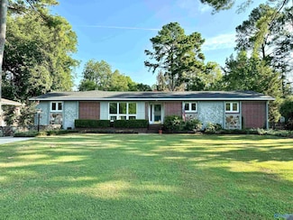 2410 Crestview Dr SE, Decatur, AL 35601