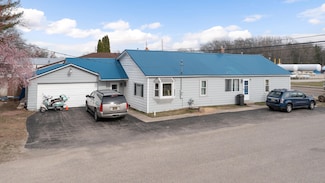 3182 W Houghton Lake Dr, Houghton Lake, MI 48629