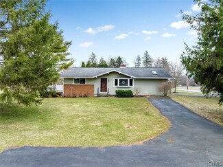 82 Eaton St, Hamilton, NY 13346