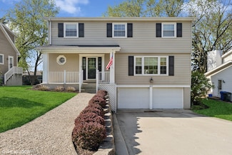 427 Dorset Place, Glen Ellyn, IL 60137