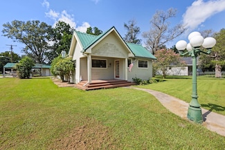 2127 W Florida St, Beaumont, TX 77705