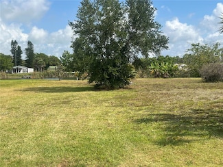 1145 Friendship Dr NE Unit 40, Moore Haven, FL 33471