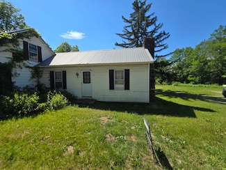 97 Vermont Route 100, Weston, VT 05161