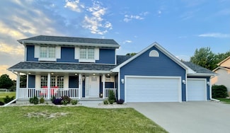 305 Prairie View Dr, Gilbert, IA 50105