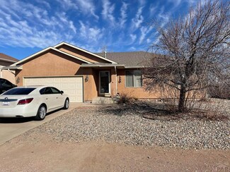 168 S Wiggins Dr, Pueblo, CO 81007