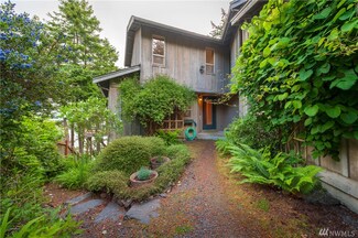 1120 Beach Ave, Lummi Island, WA 98262