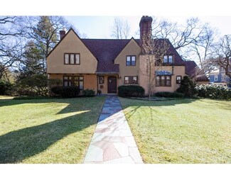 4 Central Green, Winchester, MA 01890