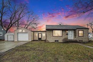 104 N Gladstone St, South Bend, IN 46619