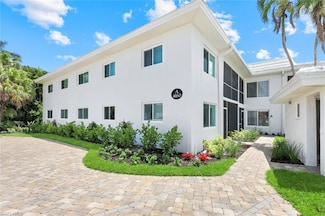 4160 Crayton Rd Unit A8, Naples, FL 34103